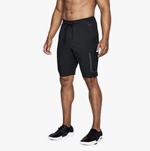 SOLD Under Armour Mens Black Cargo Shorts Large